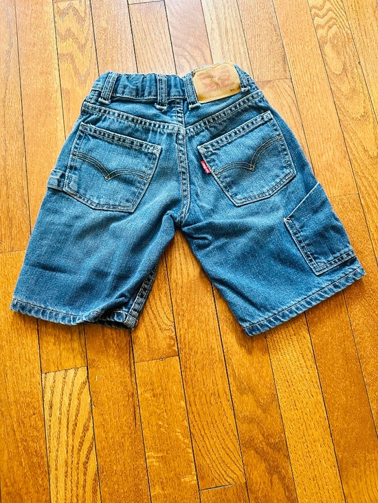 Levi's Boys Denim Cargo Shorts Blue Size 5 - Picture 2 of 2